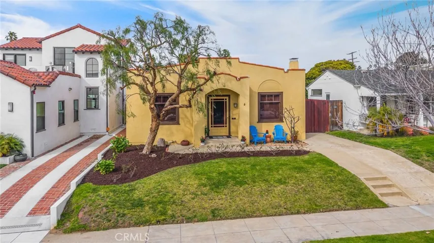 229 Avenue C, Redondo Beach, California 90277