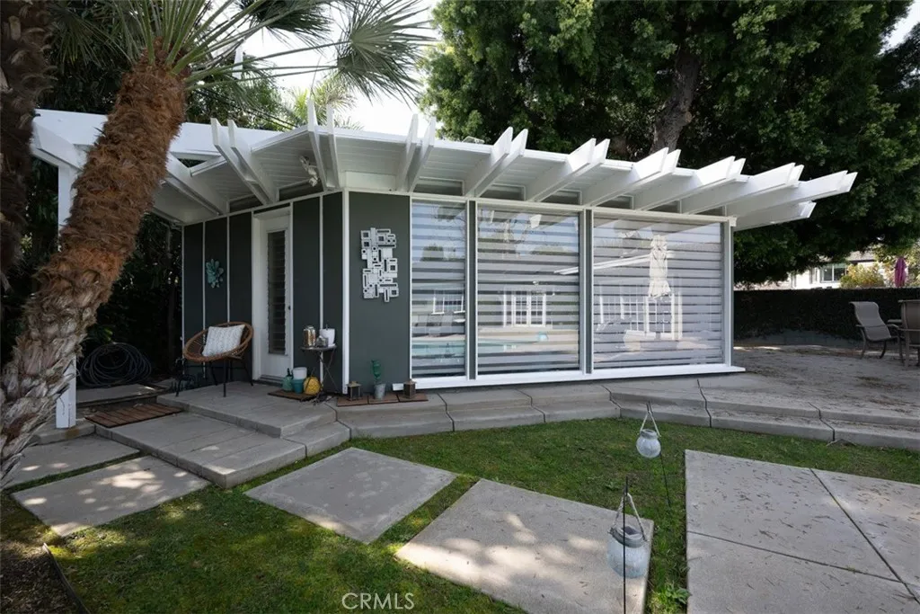 1222 W Sharon Road, Santa Ana, California 92706 home-pic-26