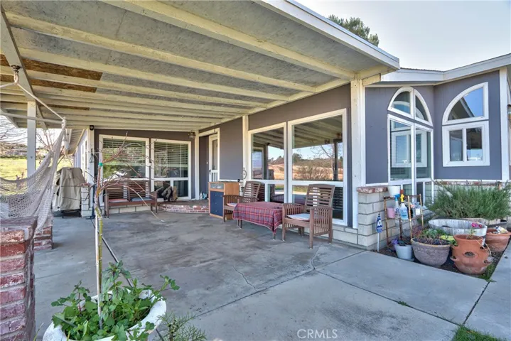 32868 Los Encinos Road, Temecula, California 92592