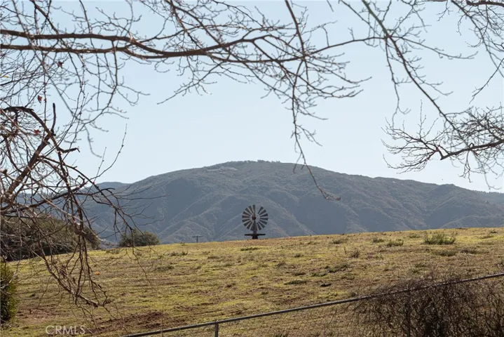 32868 Los Encinos Road, Temecula, California 92592