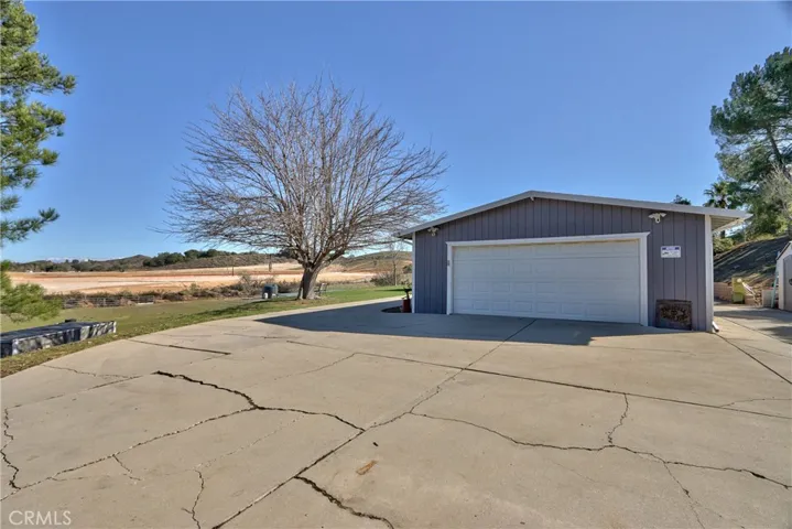 32868 Los Encinos Road, Temecula, California 92592