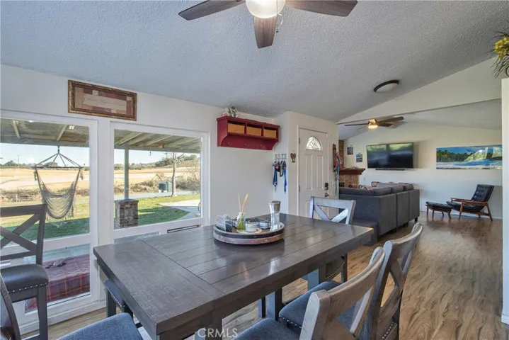 32868 Los Encinos Road, Temecula, California 92592