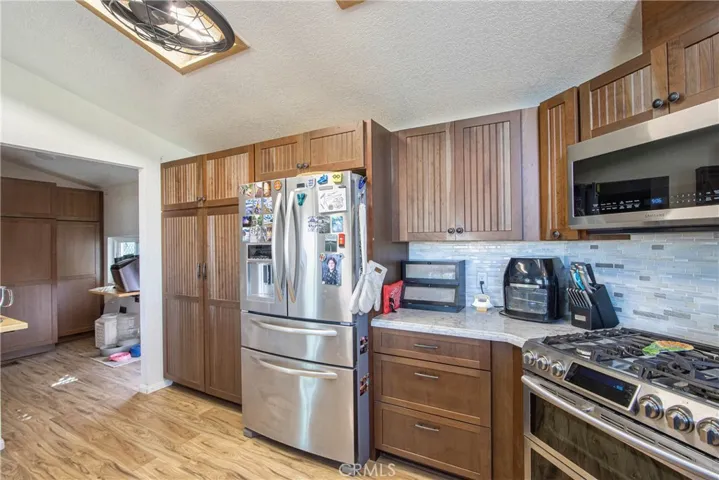 32868 Los Encinos Road, Temecula, California 92592