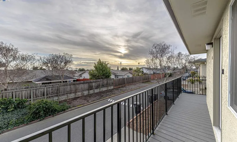 34837 Starling Dr 4, Union City, California 94587