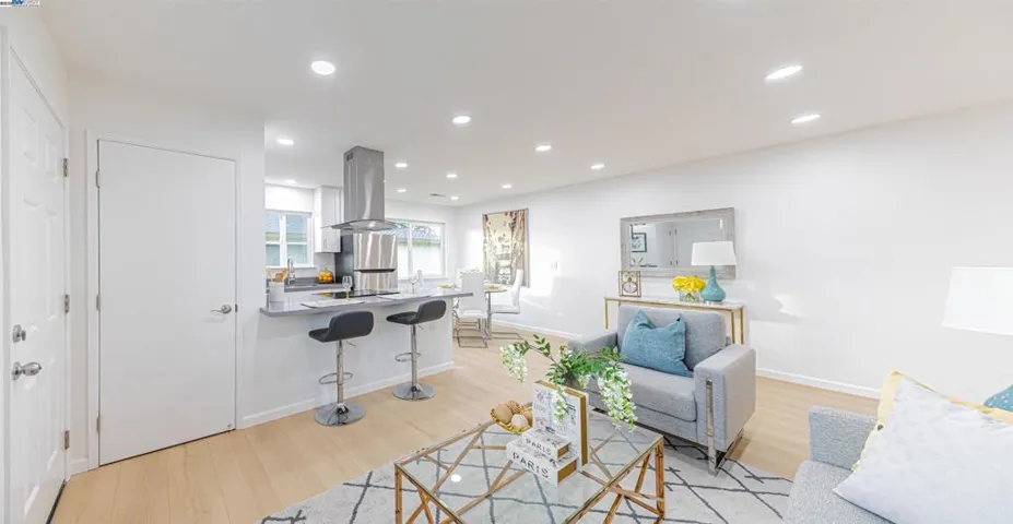 34837 Starling Dr 4, Union City, California 94587