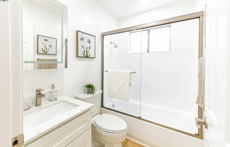 34837 Starling Dr 4, Union City, California 94587