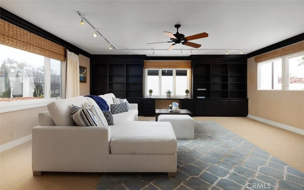 212 Via Koron, Newport Beach, California 92663 home-pic-30