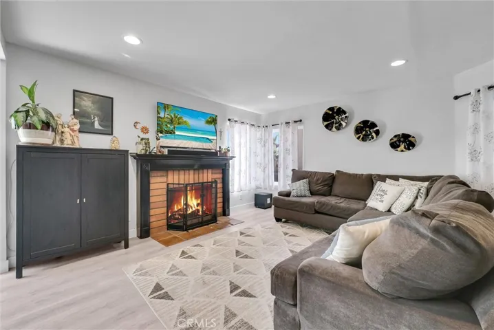 14519 Autumn Place, Fontana, California 92337