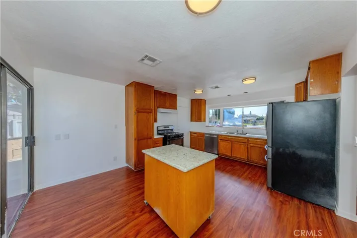 124 Evelyn Drive, Anaheim, California 92805
