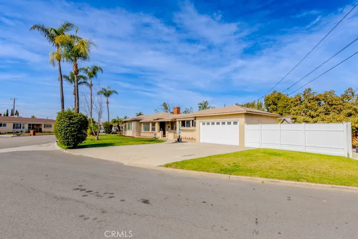 124 Evelyn Drive, Anaheim, California 92805