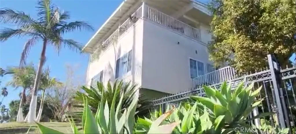1121 5th Avenue, Los Angeles, California 90019 home-pic-28