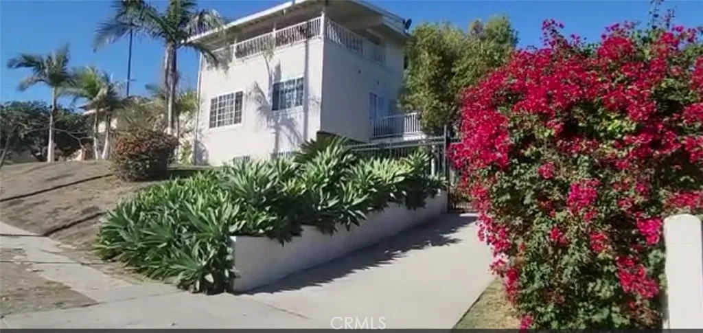 1121 5th Avenue, Los Angeles, California 90019 home-pic-26