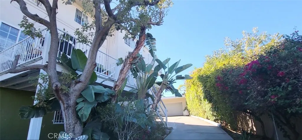 1121 5th Avenue, Los Angeles, California 90019 home-pic-24