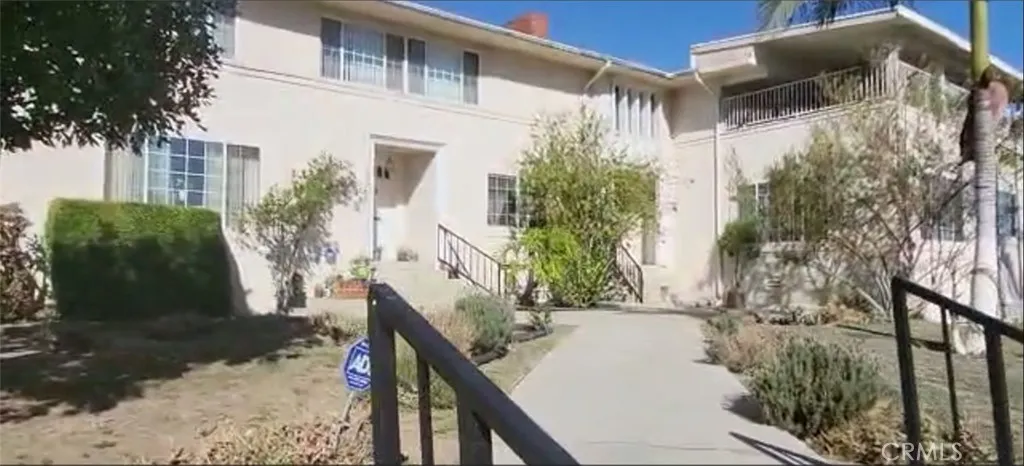 1121 5th Avenue, Los Angeles, California 90019 home-pic-4