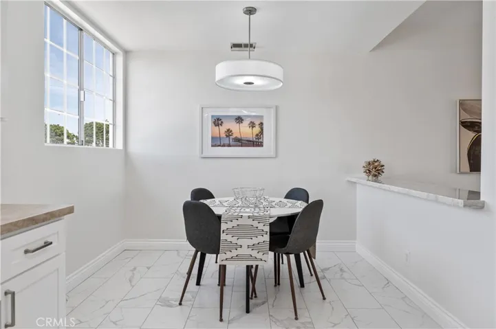 203 N Lucia Avenue 3, Redondo Beach, California 90277