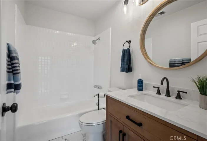 203 N Lucia Avenue 3, Redondo Beach, California 90277