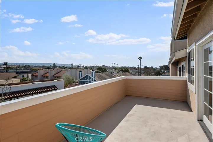 203 N Lucia Avenue 3, Redondo Beach, California 90277