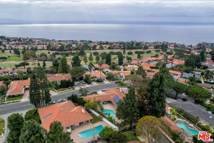 6847 Crest Road, Rancho Palos Verdes, California 90275