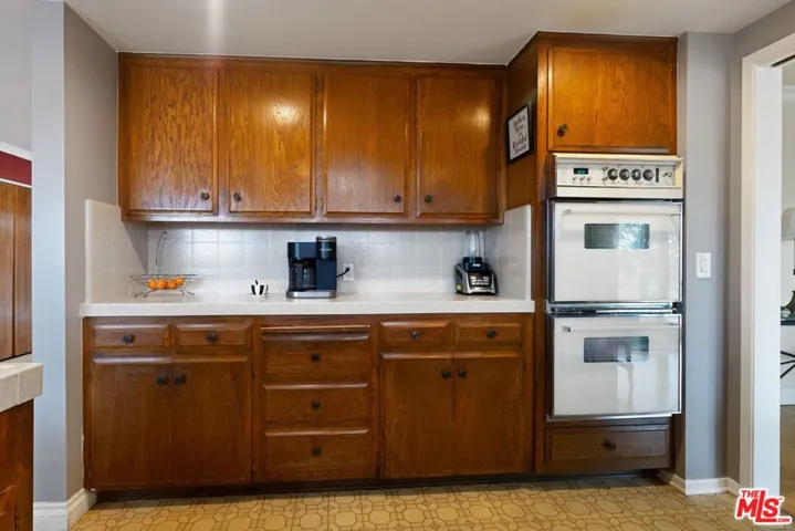 6847 Crest Road, Rancho Palos Verdes, California 90275