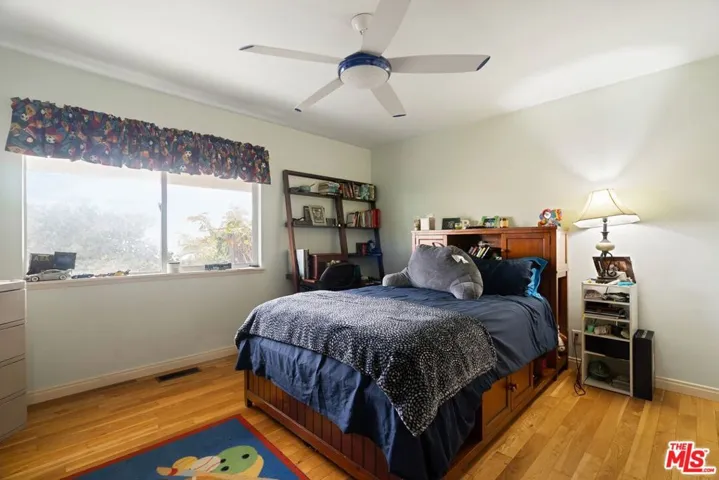 6847 Crest Road, Rancho Palos Verdes, California 90275