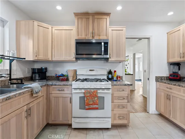 212 Seaview Avenue, Pismo Beach, California 93449