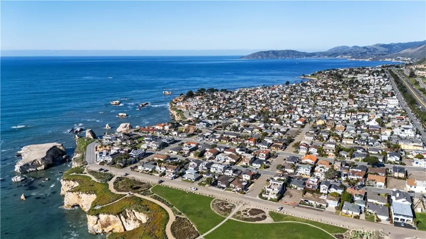 212 Seaview Avenue, Pismo Beach, California 93449