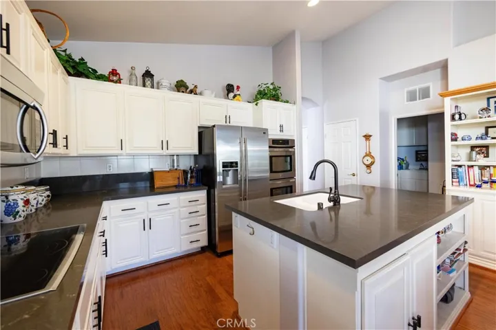40213 Colony Drive, Murrieta, California 92562