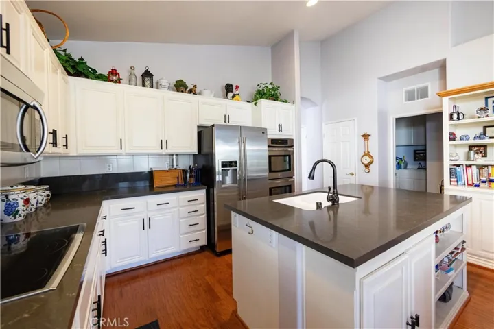 40213 Colony Drive, Murrieta, California 92562