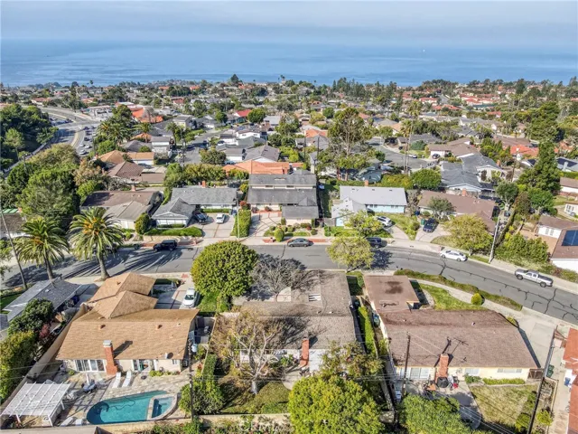 27922 Alvarez Drive, Rancho Palos Verdes, California 90275