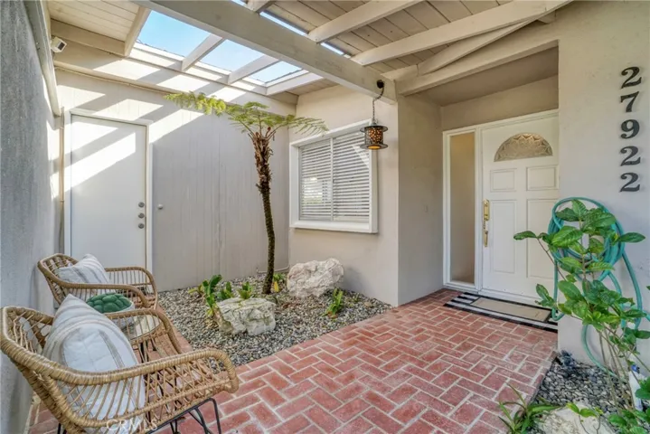 27922 Alvarez Drive, Rancho Palos Verdes, California 90275