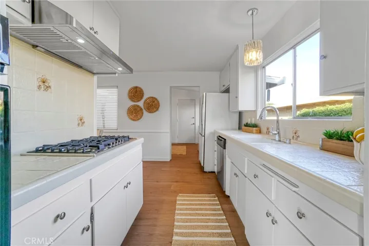 27922 Alvarez Drive, Rancho Palos Verdes, California 90275