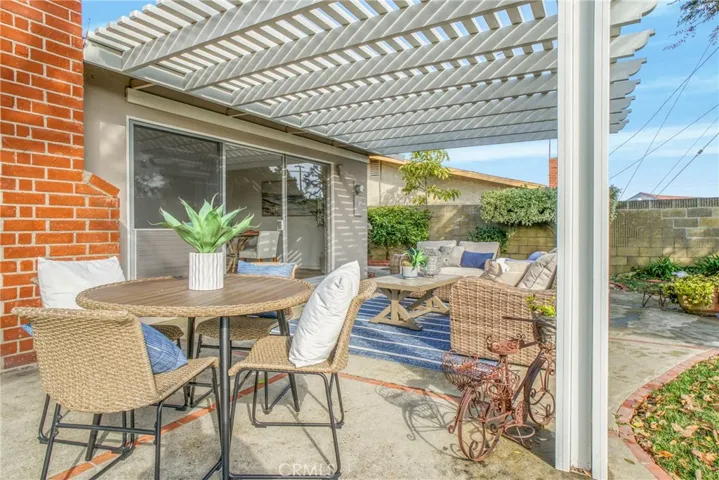 27922 Alvarez Drive, Rancho Palos Verdes, California 90275