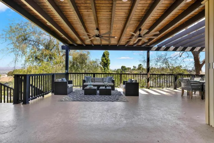 2585 Carlow Lane, El Cajon, California 92020