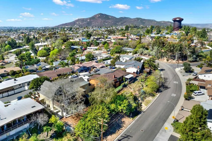 2585 Carlow Lane, El Cajon, California 92020