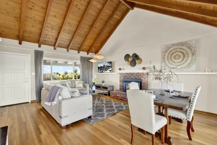 2585 Carlow Lane, El Cajon, California 92020