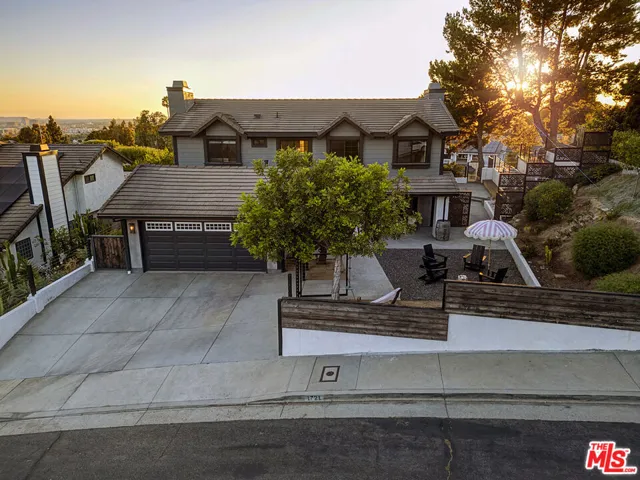 1721 Mccollum Street, Los Angeles, California 90026