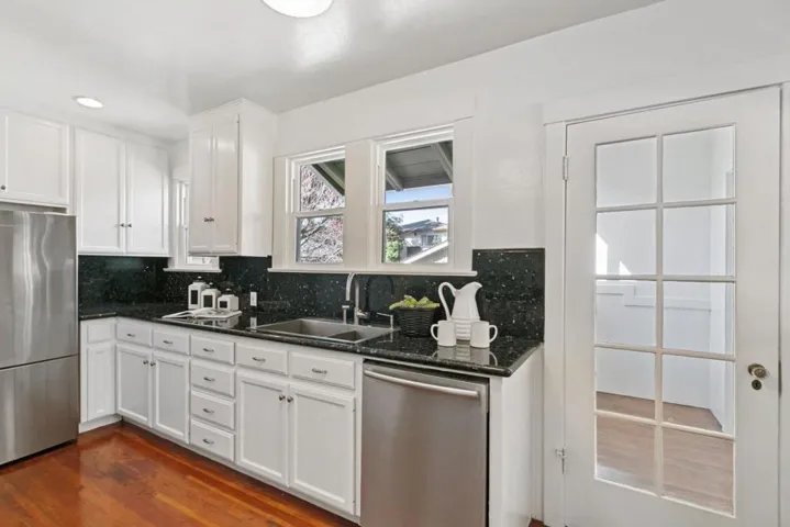 102 Poplar Avenue, Redwood City, California 94061
