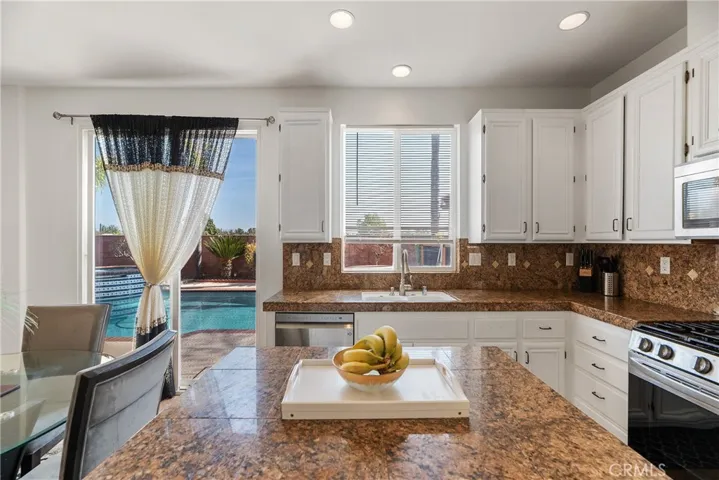 40117 Julianne Drive, Murrieta, California 92563