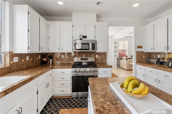 40117 Julianne Drive, Murrieta, California 92563