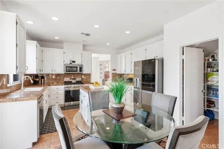 40117 Julianne Drive, Murrieta, California 92563