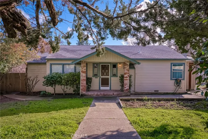 690 N Brush Street, Lakeport, California 95453