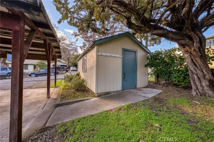 690 N Brush Street, Lakeport, California 95453