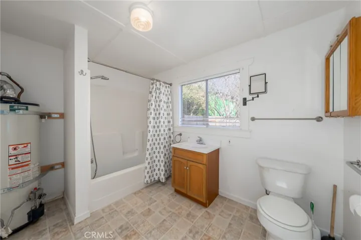 690 N Brush Street, Lakeport, California 95453