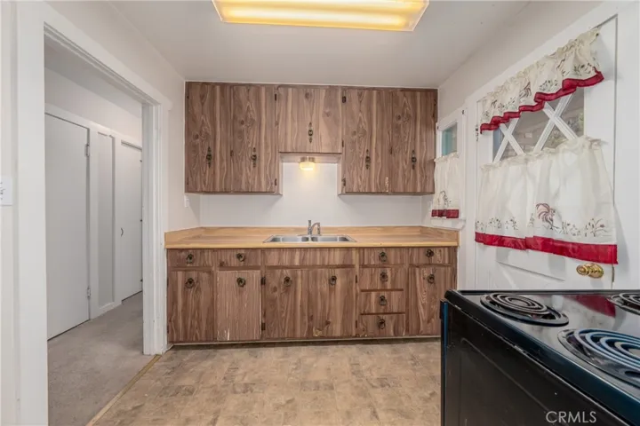 690 N Brush Street, Lakeport, California 95453