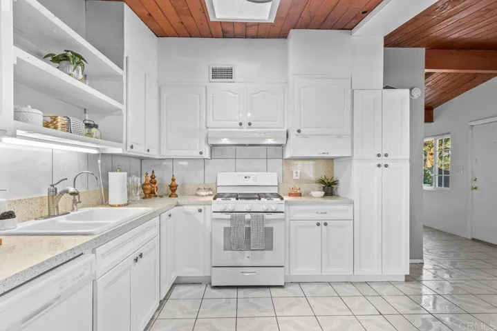 816 Pecos Street, Spring Valley, California 91977