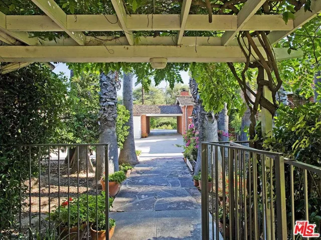 17545 Parthenia Street, Sherwood Forest, California 91325
