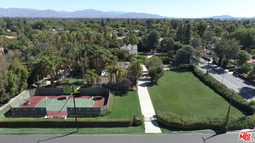 17545 Parthenia Street, Sherwood Forest, California 91325