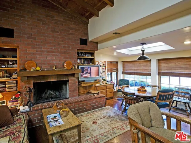 17545 Parthenia Street, Sherwood Forest, California 91325