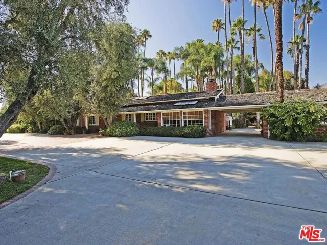 17545 Parthenia Street, Sherwood Forest, California 91325