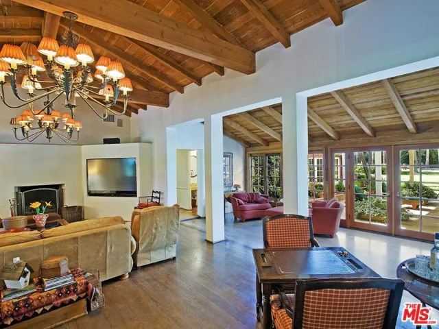 17545 Parthenia Street, Sherwood Forest, California 91325